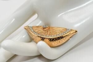 Boucher 9793 Orange Slice Brooch Gold Plated Rhinestone Signed